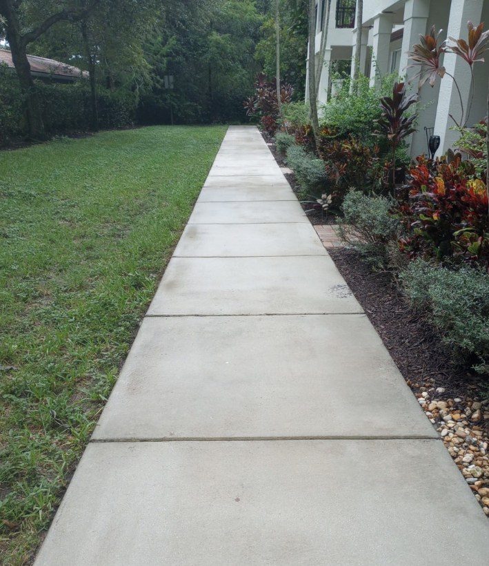 Walkway after pressure cleaning